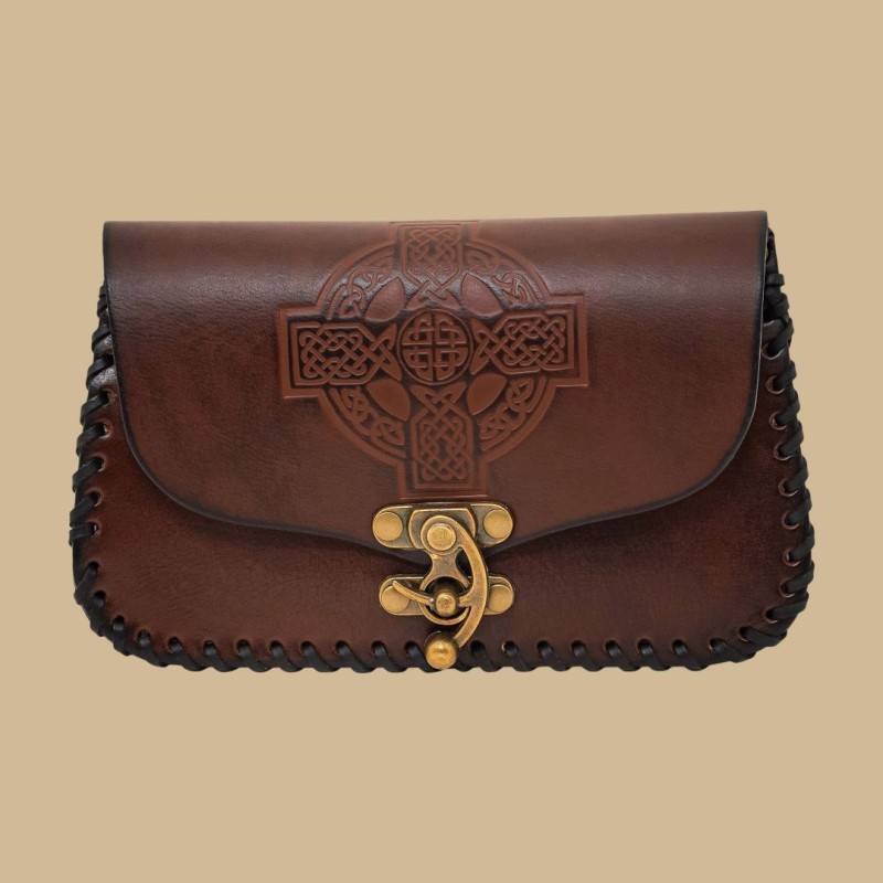 Pochette marron croix celtique