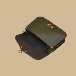 Pochette verte croix celtique